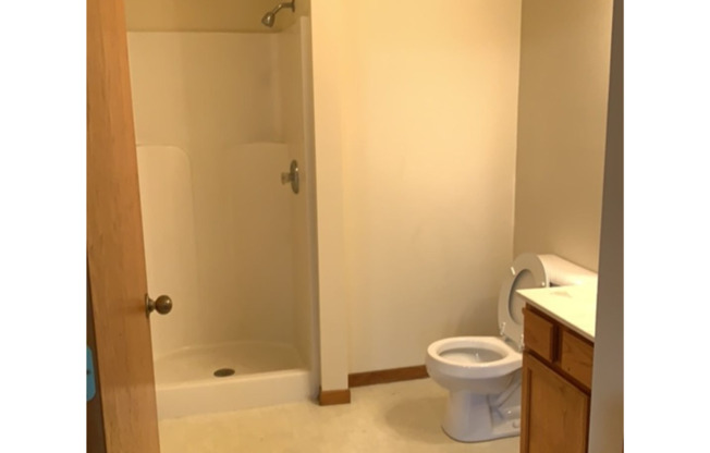 3 beds, 2 baths, $1,475