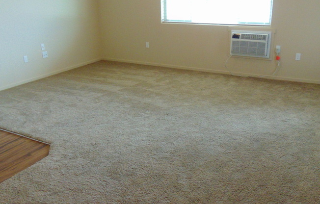 1 bed, 1 bath, 730 sqft, $1,275, Unit Unit # 122