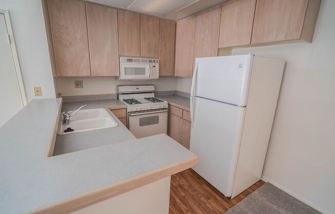 COMING SOON! Cozy 1-Bedroom Condo in Canyon Country's Confetti Community!