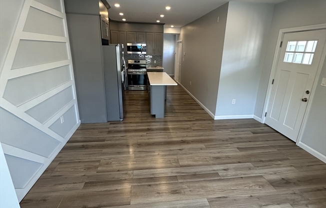 995 HYDE PARK