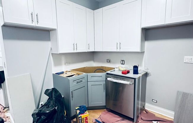 2 beds, 2 baths, 1,350 sqft, $2,900, Unit 4452-1