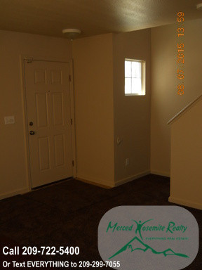 3 beds, 2 baths, $1,900