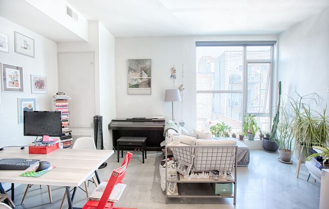 1515 W. Haddon- Wicker Park Lofts