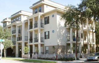 Saint Charles - Luxury 2 Bedroom, 2 Bathroom Condo