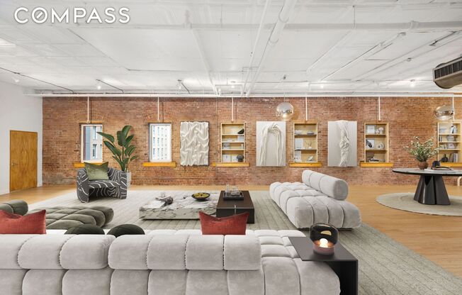 253 W 28 ST