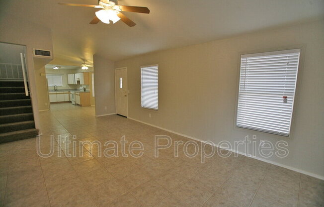 12107 N 79 DR
