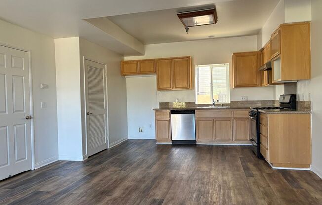 2 beds, 2.5 baths, 1,150 sqft, $2,695, Unit 102