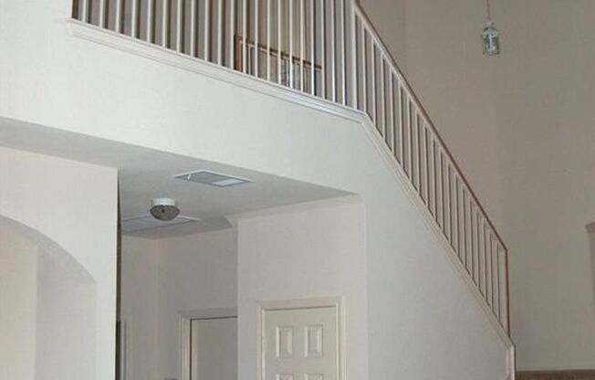 Gorgeous 3/2.5/2 has a very open floor plan with a bonus room!
