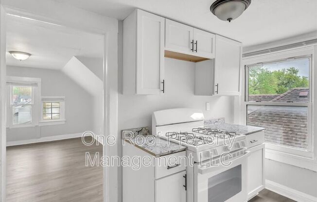 324 N HARDESTY