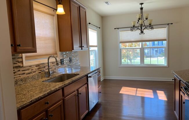 3 Bedroom 2.5 Bath Townhouse 1 Car Garage