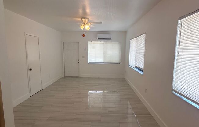 671 SW 7 ST