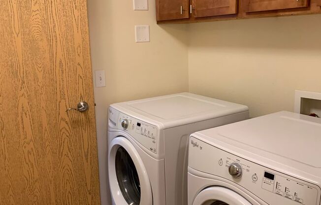 1 bed, 1 bath, 704 sqft, $1,045, Unit 5130-208