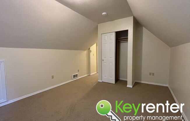 3 beds, 2 baths, $2,300