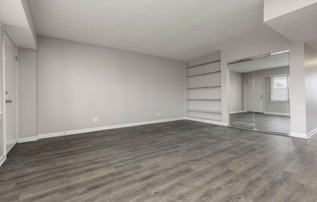 2 beds, 2 baths, $995, Unit 327