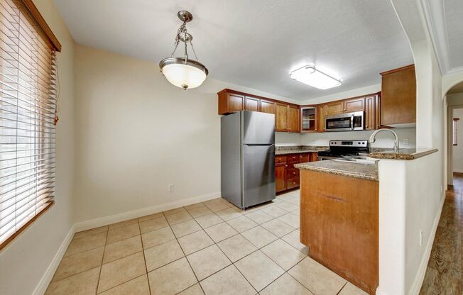 2 beds, 1 bath, $2,095, Unit # 47