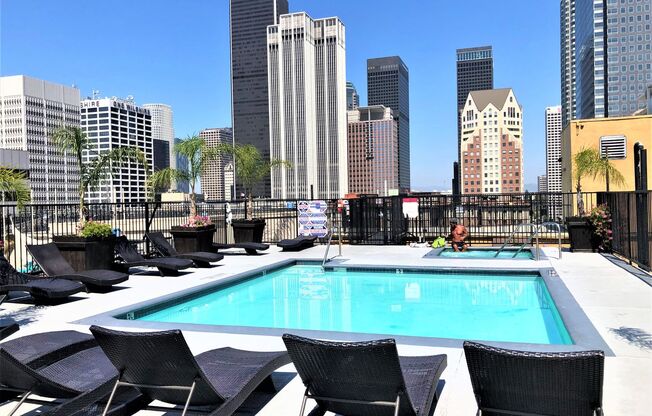 3 beds, 2 baths, 1,950 sqft, $5,500, Unit 1205