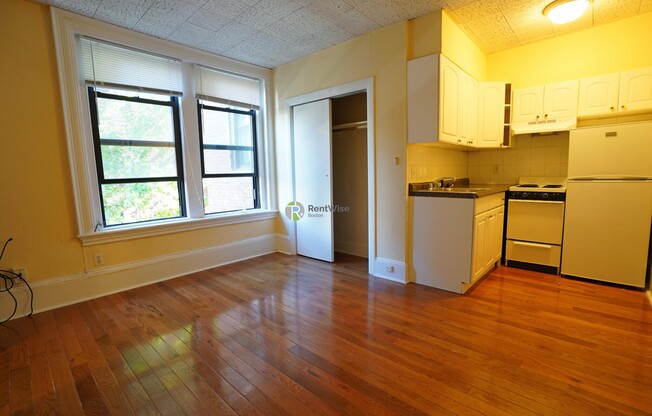 1455 BEACON ST