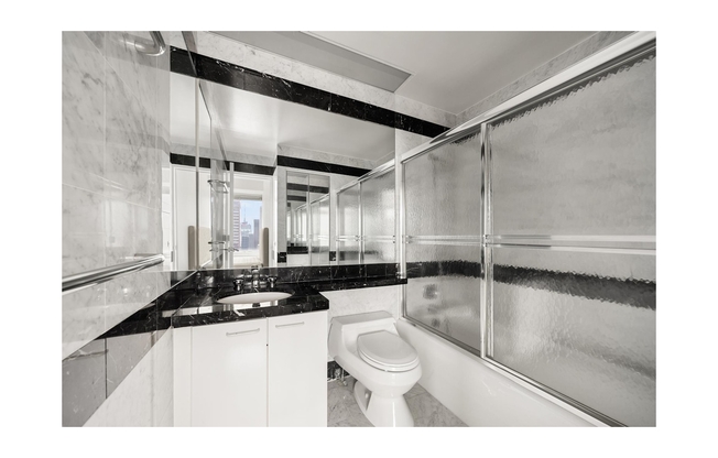2 beds, 3.5 baths, $15,000, Unit 5101