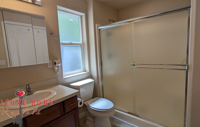 1 bed, 1 bath, 800 sqft, $1,495, Unit A