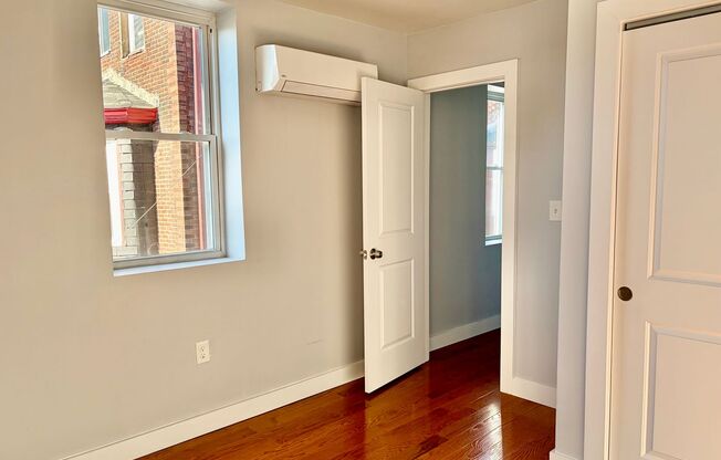1 bed, 1 bath, 725 sqft, $1,350, Unit #304