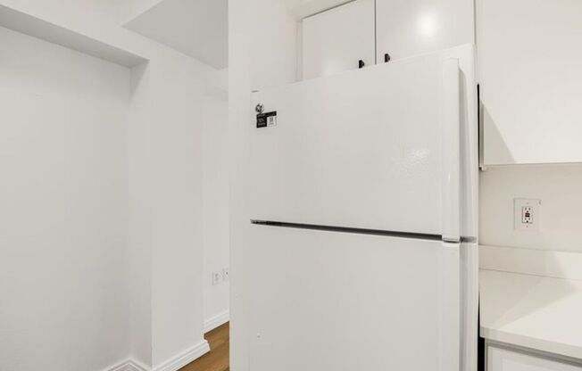 1 bed, 1 bath, 660 sqft, $1,600, Unit 404