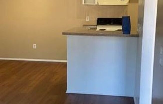 1 bed, 1 bath, 716 sqft, $2,150, Unit D005