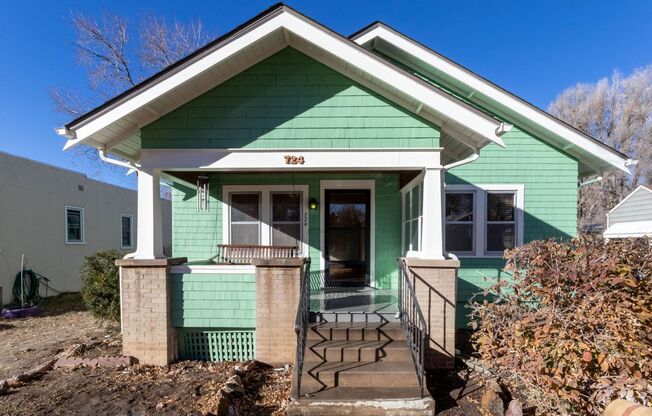Stunning Bungalow in Downtown Colorado Springs!
