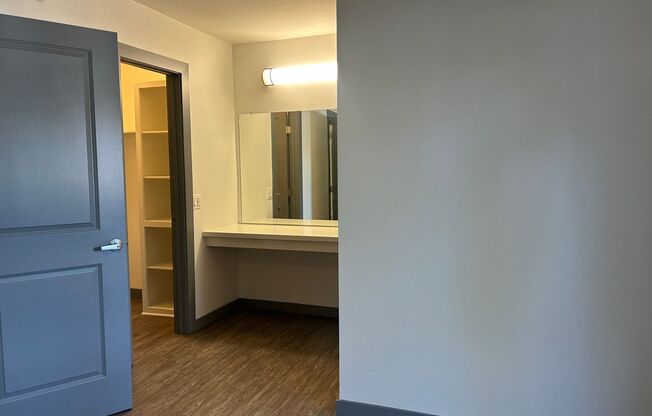 1 bed, 1 bath, 750 sqft, $2,475, Unit C086