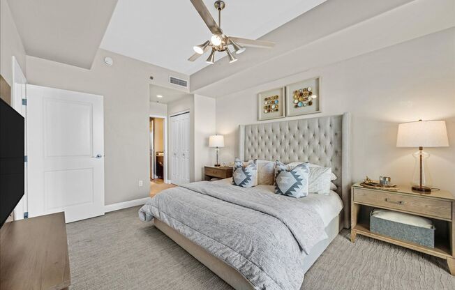 1 bed, 1 bath, $2,499