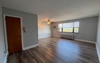 2 beds, 1 bath, 800 sqft, $1,754, Unit 6224 Fifth Ave. #311H