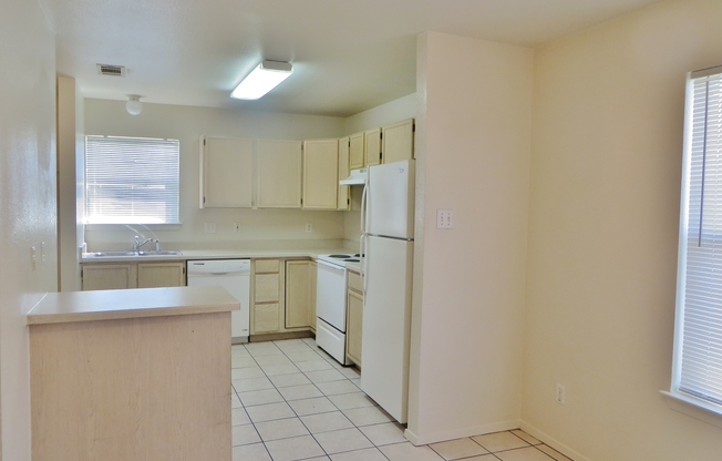 2 Bedroom 2 Bathroom Unit In Georgetown