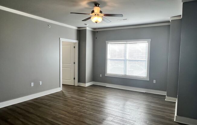 1 bed, 1 bath, 675 sqft, $1,160, Unit X201