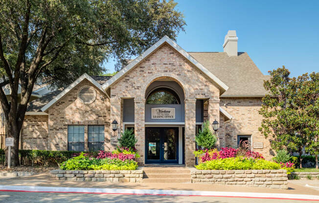 the welcome center at the crossings apartments