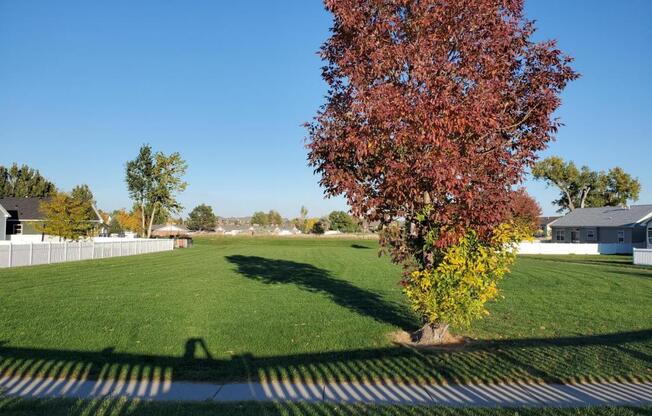 1417 TWIN OAKS DR