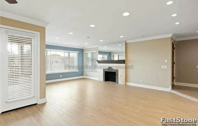 OCEAN VIEWS! Luxury Oceanside Condo with Stunning Pier Views | 2 Bed, 2 Bath, Secure Parking (2 spots)