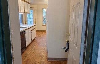 1 bed, 1 bath, 650 sqft, $1,225, Unit 4048