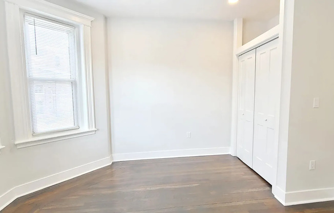 Great location! Fenway apartment with in-unit washer/dryer near B, C, D and E Lines, Orange Line and Commuter Rail stations!