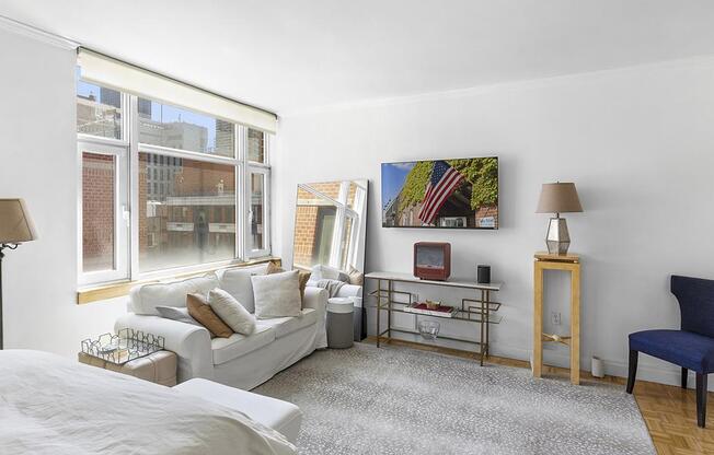 404 E 76th Street