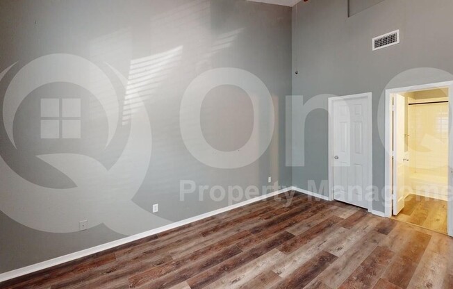 2420 MONEDA ST
