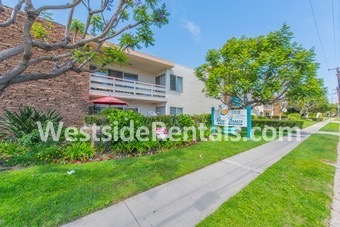 2435 W 227 ST
