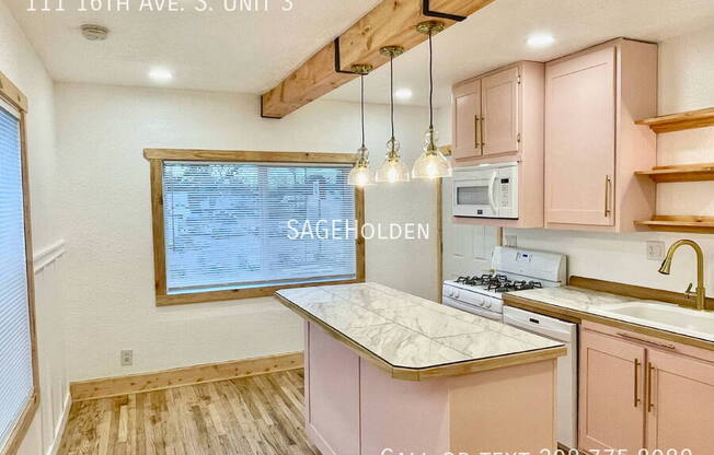 111 16 AVE S