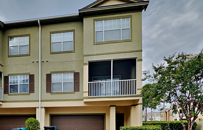 2550 GRAND CENTRAL PKWY