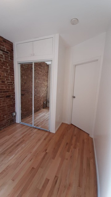 50 MACDOUGAL ST