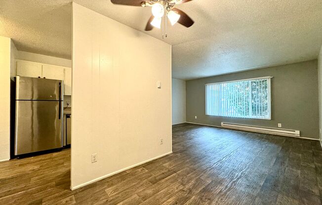 1 bed, 1 bath, 650 sqft, $1,299, Unit 28