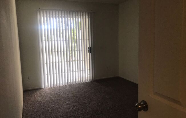 2 beds, 2 baths, $2,750, Unit 102