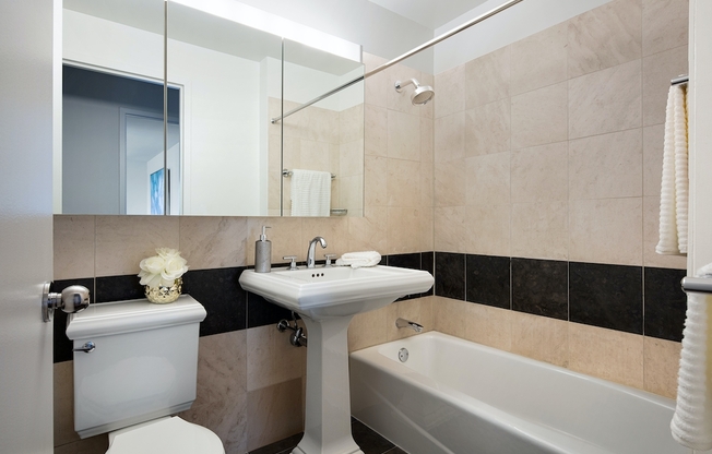 1 bed, 1.5 baths, $10,300, Unit 23E
