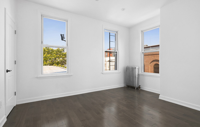 151 LEONARD ST