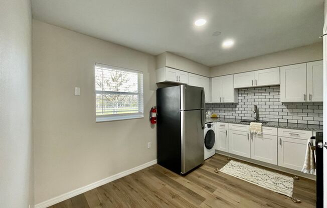 1 bed, 1 bath, 557 sqft, $1,299, Unit J30