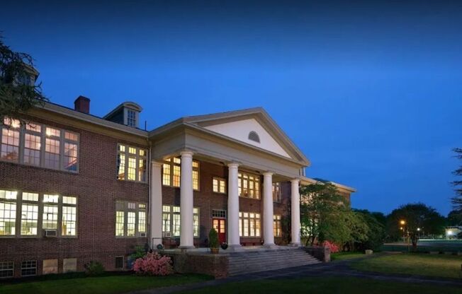 The SchoolHouse at Artisan Hill