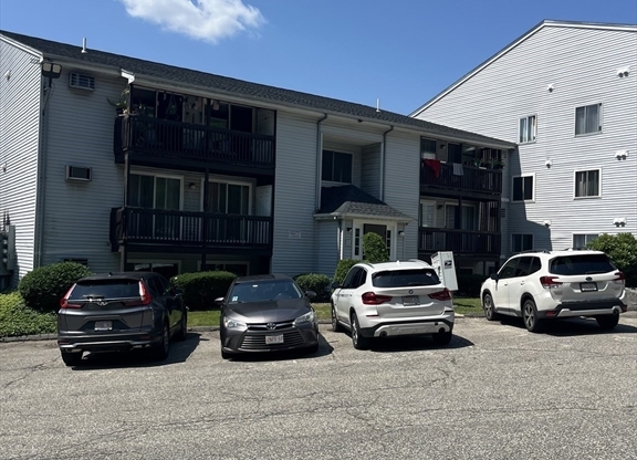 2 beds, 2 baths, 1,000 sqft, $2,000, Unit H125